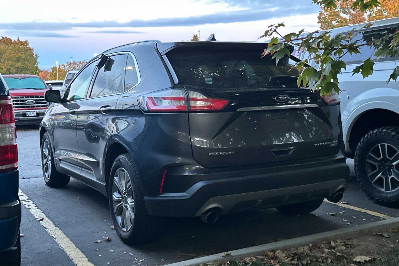 2019 Ford Edge Titanium 3