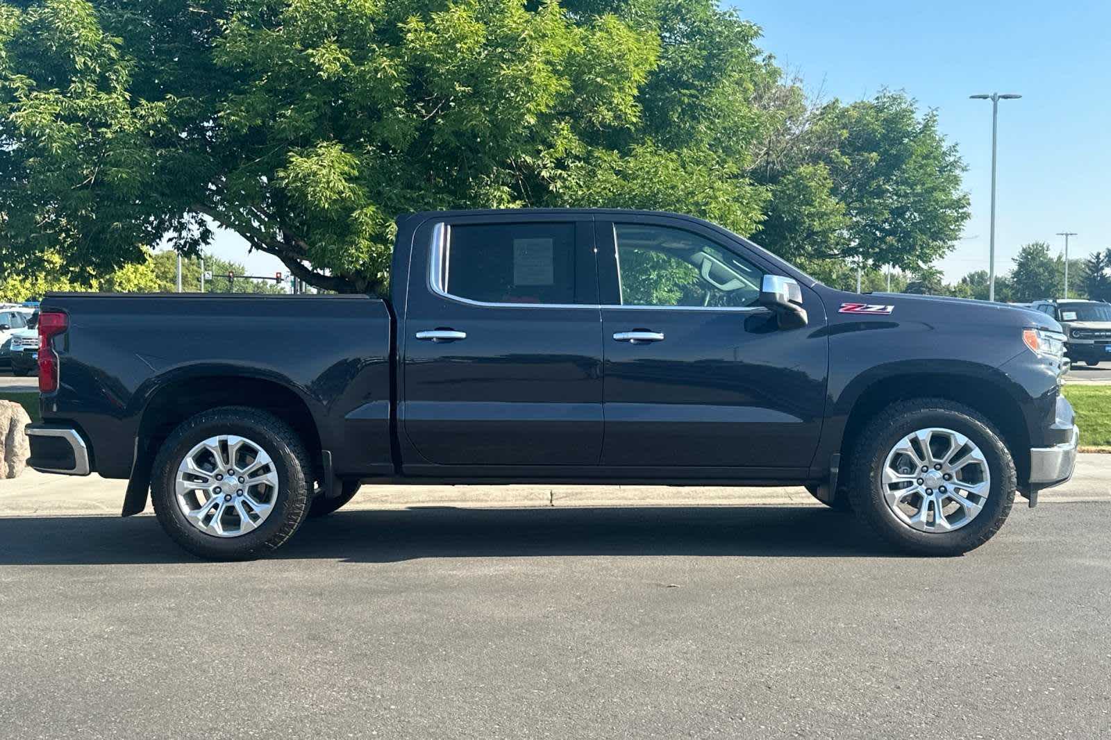 2023 Chevrolet Silverado 1500 LTZ 4WD Crew Cab 147 8