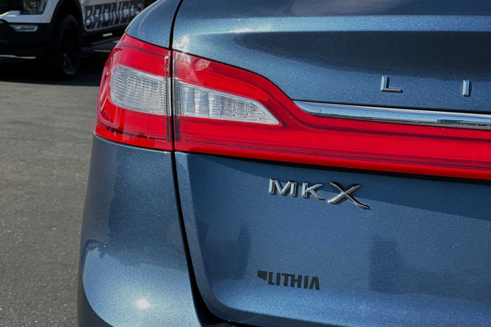 2018 Lincoln MKX Reserve 28