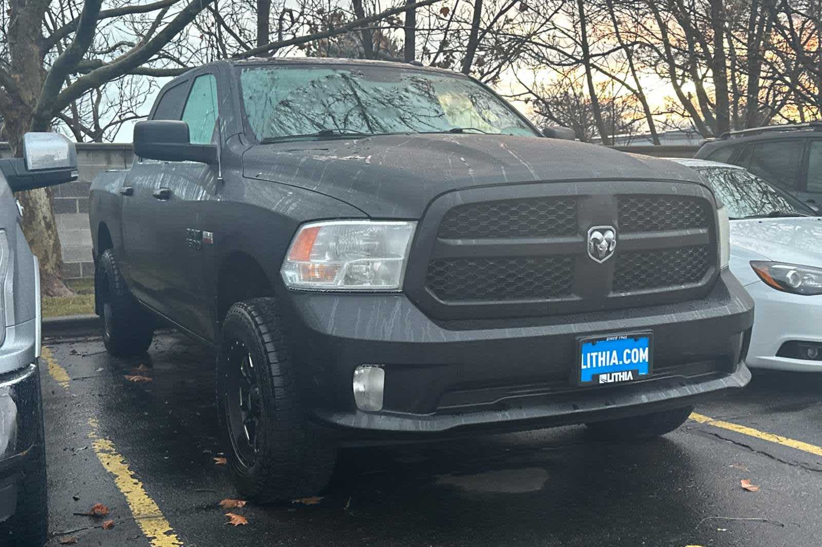 2017 Ram 1500 Express 4x4 Crew Cab 57 Box 5