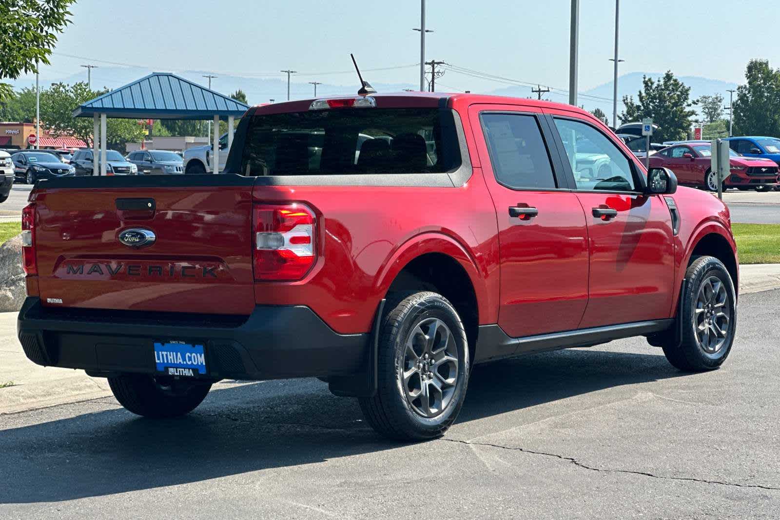 2022 Ford Maverick XLT FWD SuperCrew 2