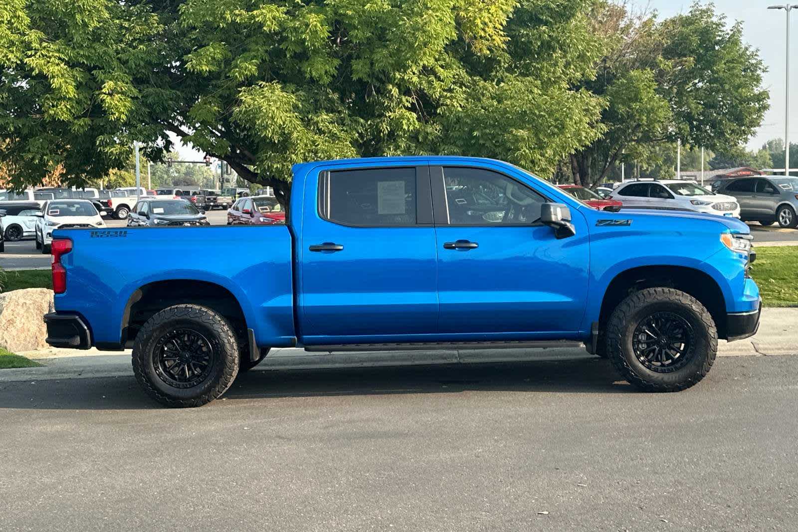 2022 Chevrolet Silverado 1500 LT Trail Boss 4WD Crew Cab 147 8