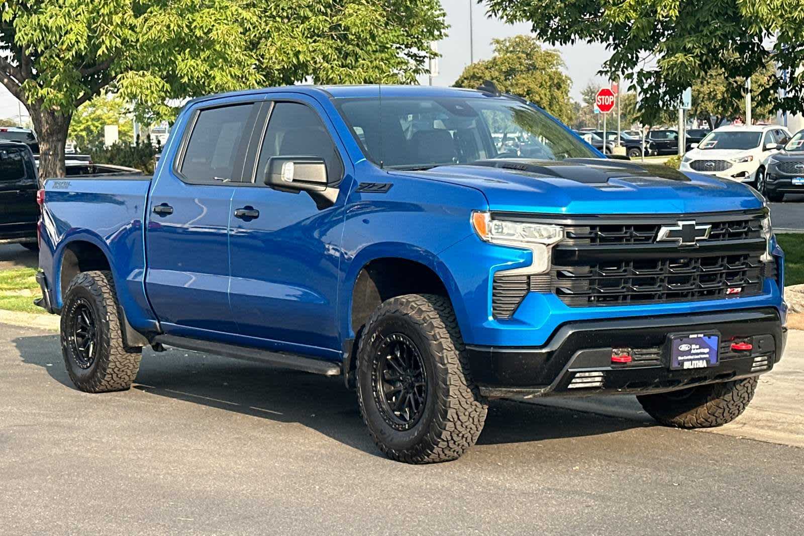 2022 Chevrolet Silverado 1500 LT Trail Boss 4WD Crew Cab 147 9