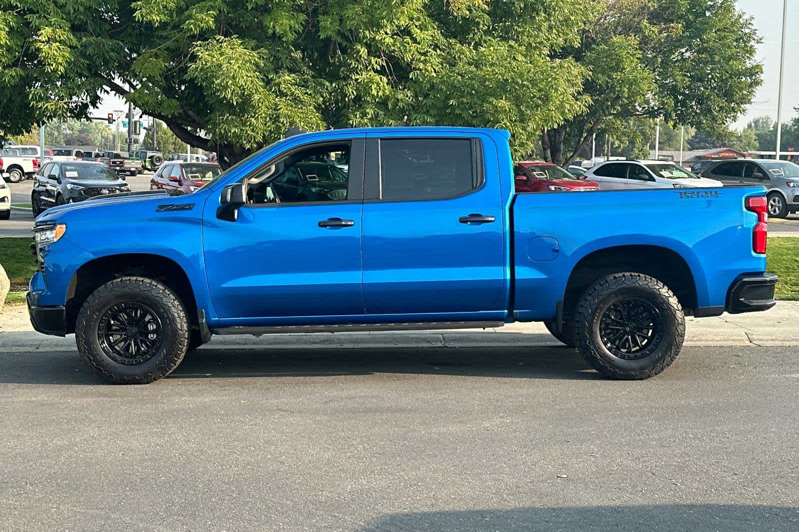 2022 Chevrolet Silverado 1500 LT Trail Boss 4WD Crew Cab 147 5