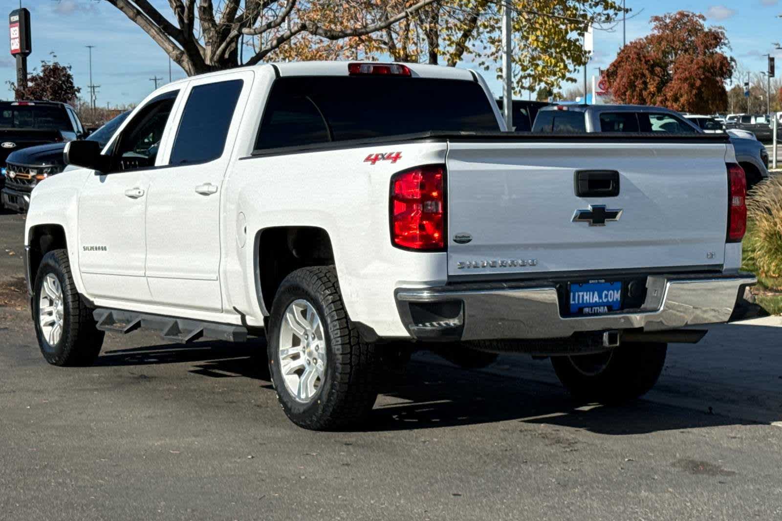 2017 Chevrolet Silverado 1500 LT 4WD Crew Cab 143.5 6