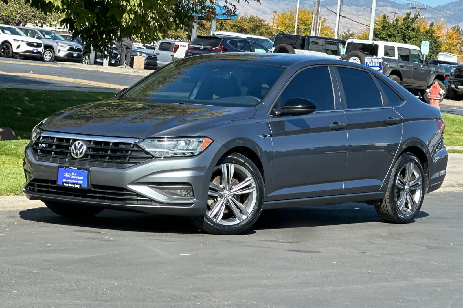 Platinum Gray Metallic 2020 Volkswagen Jetta Sedan Front-Wheel Drive 8-Speed Automatic