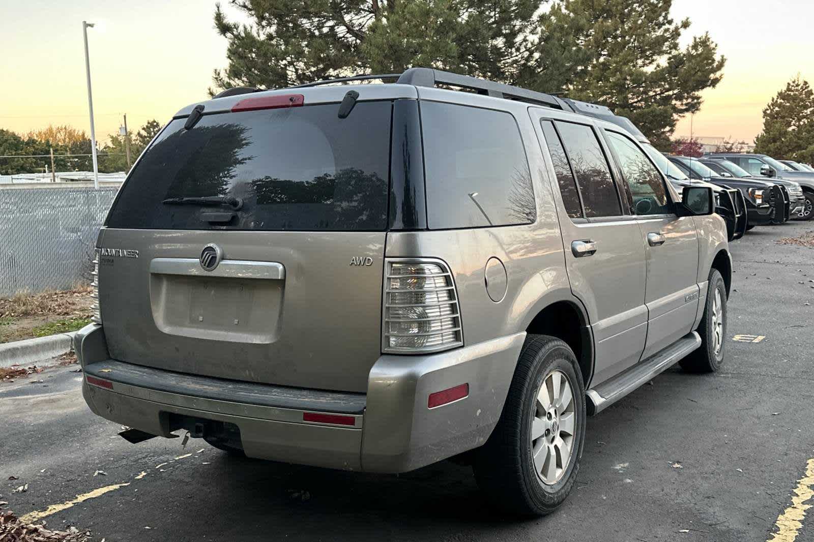 2008 Mercury Mountaineer  2