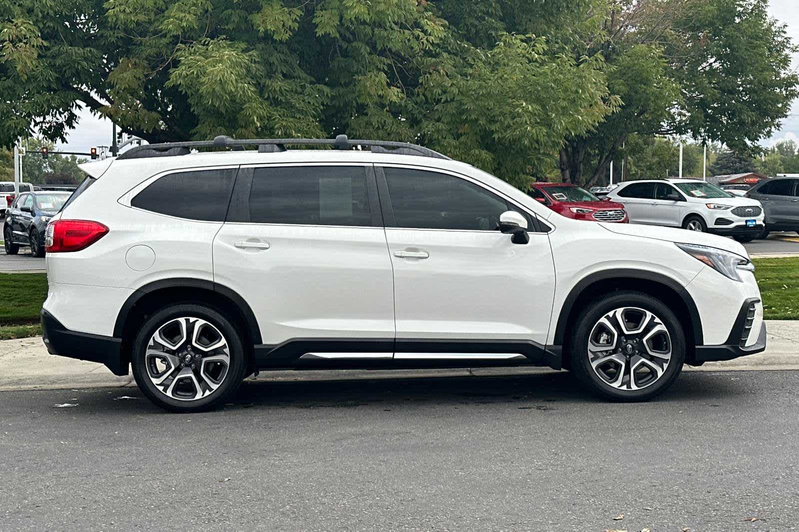 2023 Subaru Ascent Limited 8