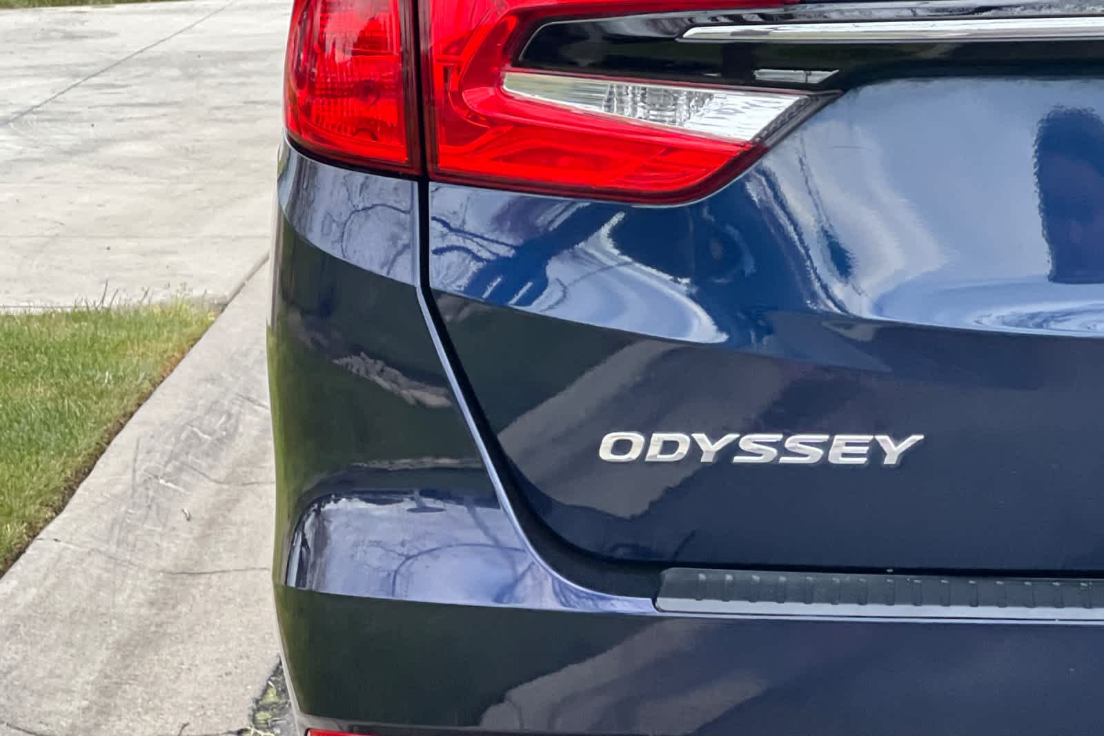 2021 Honda Odyssey EX-L 28