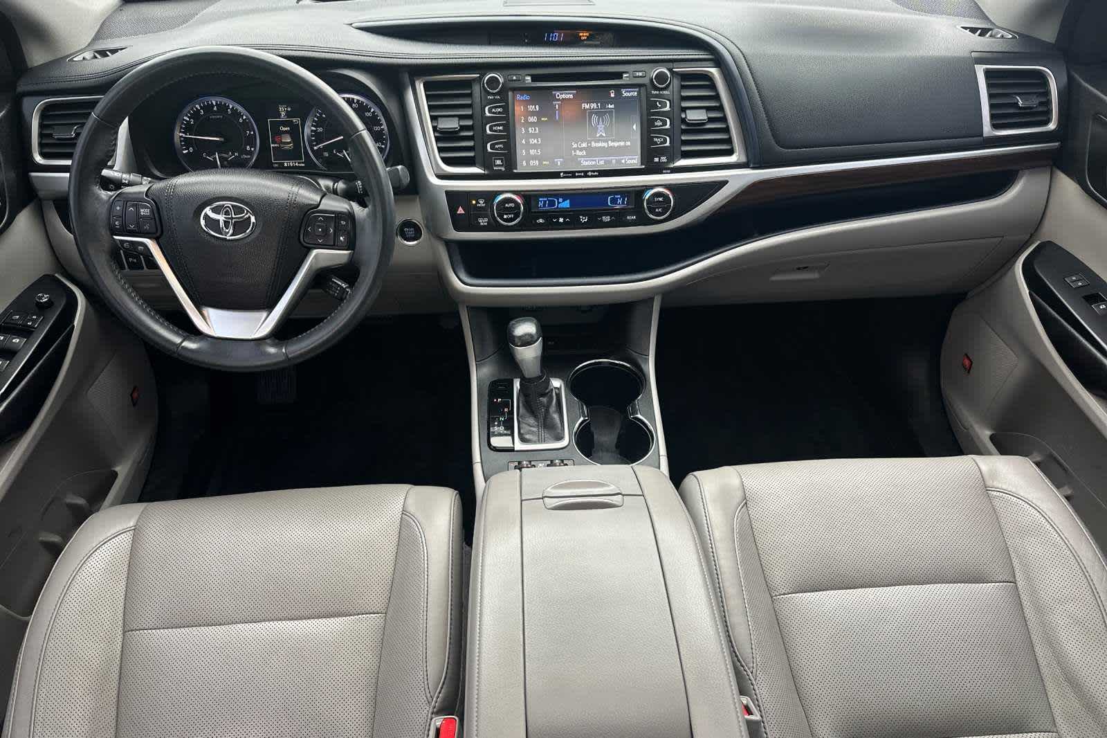 2016 Toyota Highlander Limited 3