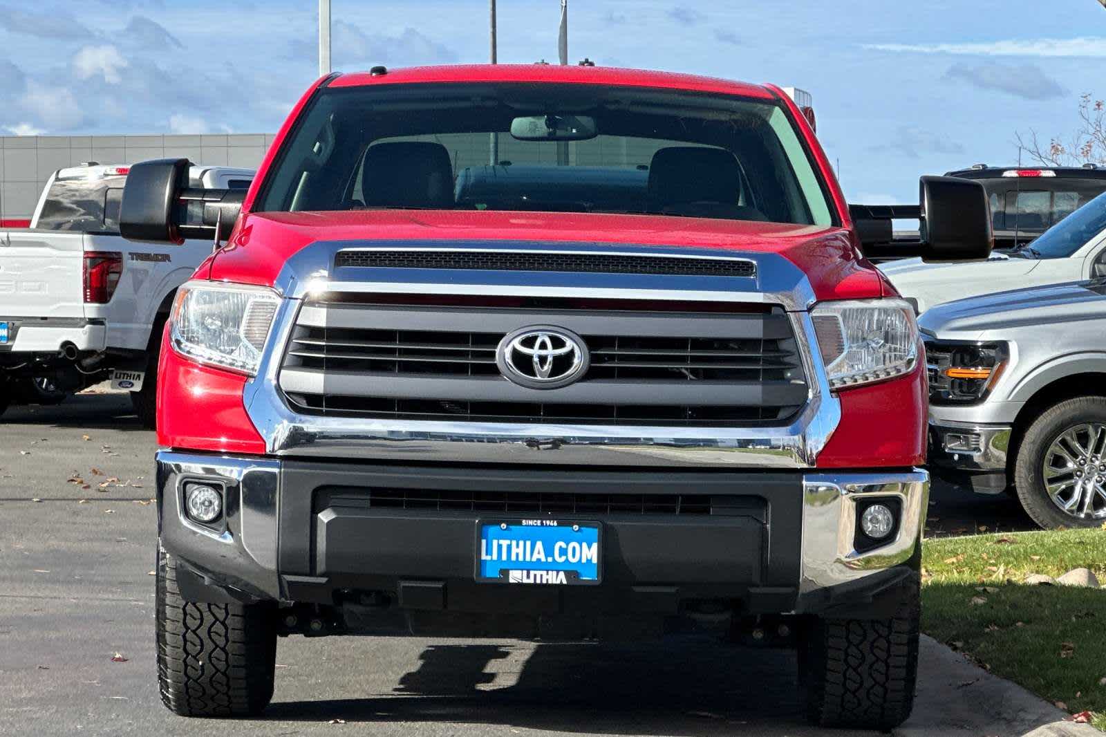 2015 Toyota Tundra SR5 CrewMax 5.7L V8 6-Spd AT 10