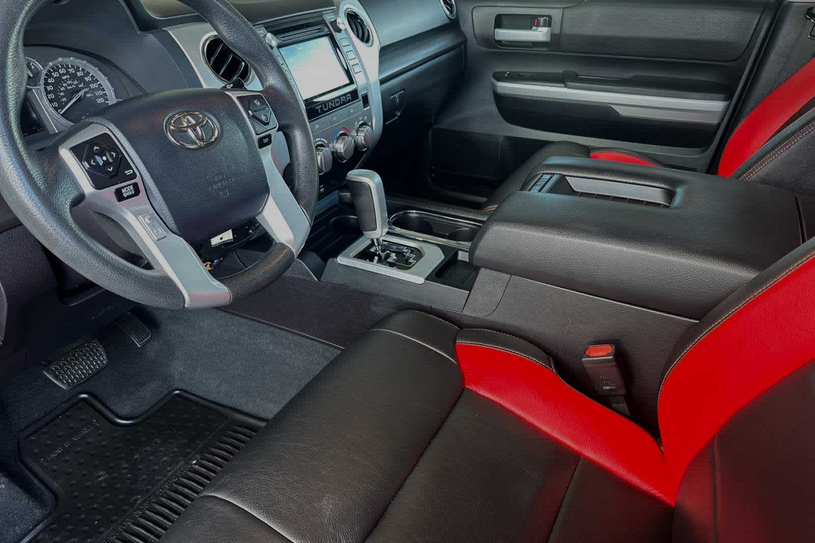 2015 Toyota Tundra SR5 CrewMax 5.7L V8 6-Spd AT 11