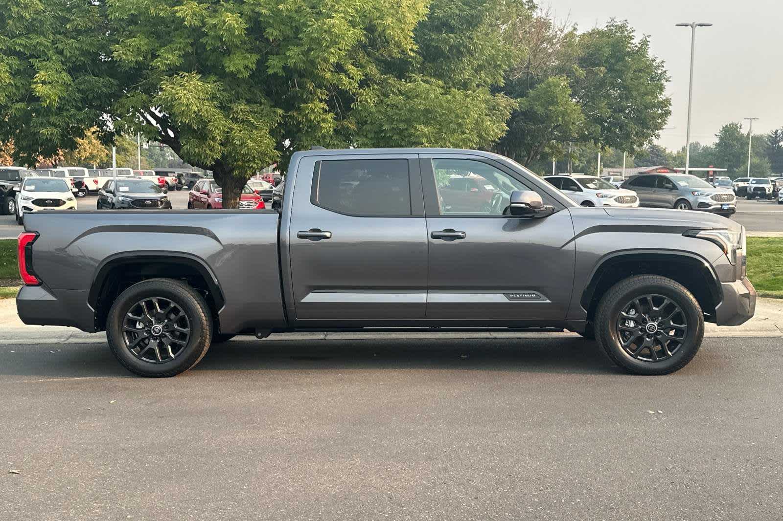 2024 Toyota Tundra Platinum CrewMax 6.5 Bed 8