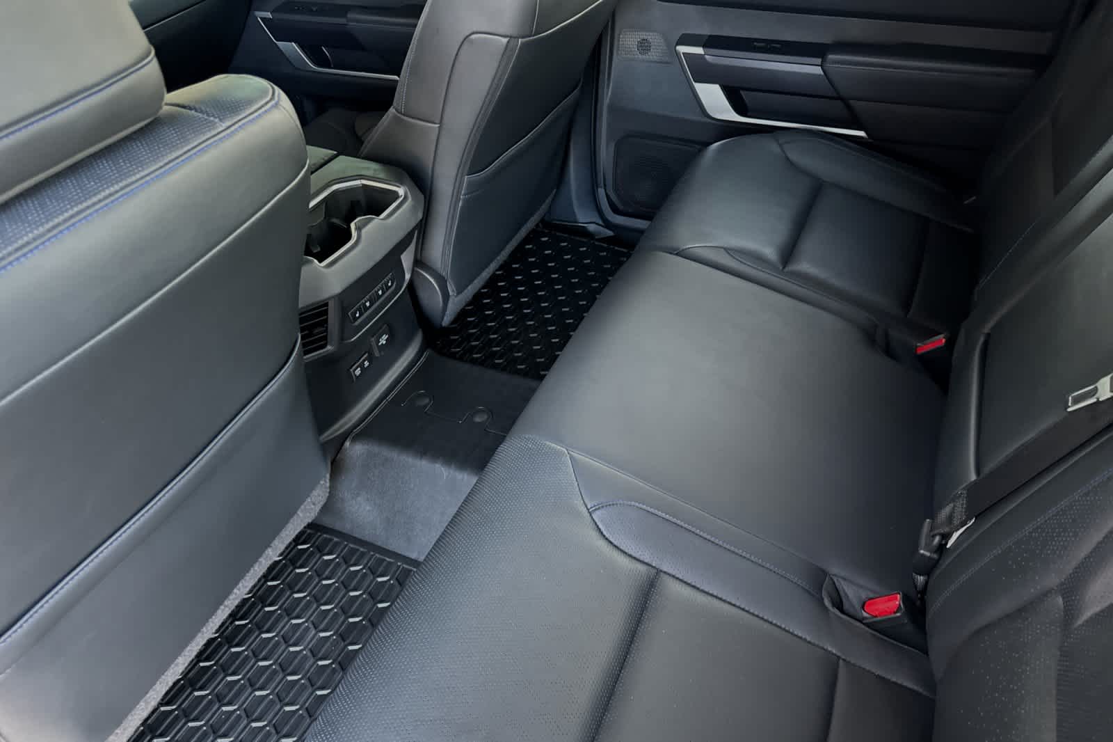2022 Toyota Tundra Platinum CrewMax 6.5 Bed 4