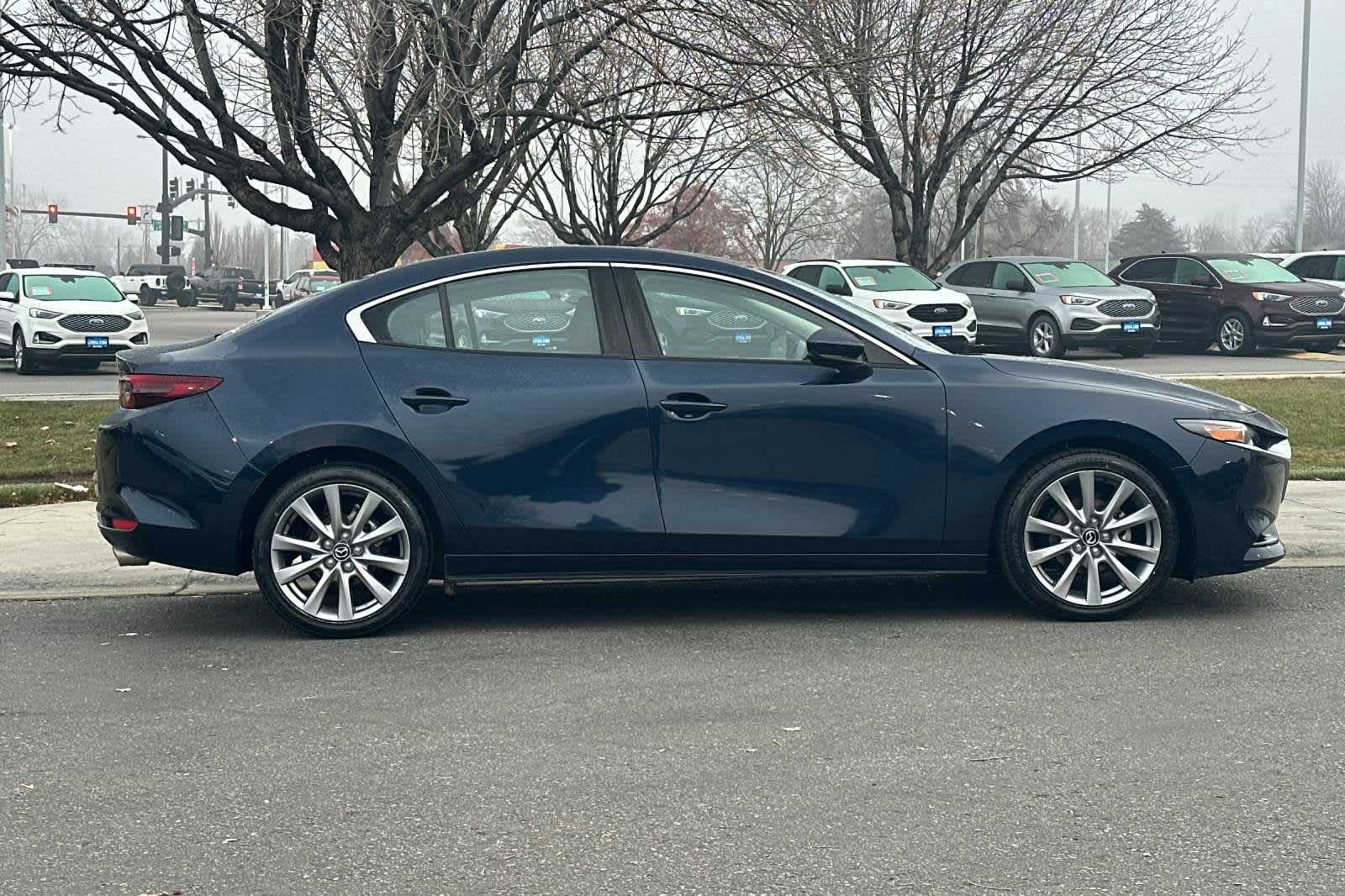 2021 Mazda MAZDA3 Select 8