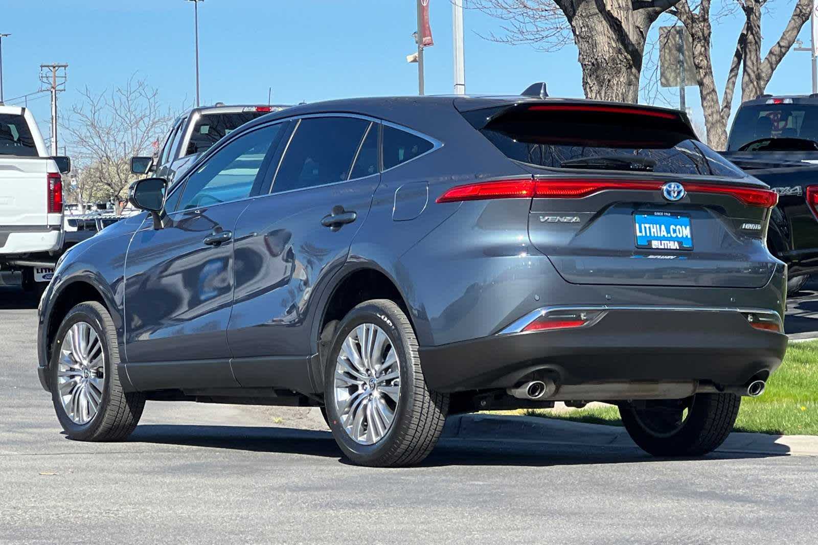 2023 Toyota Venza Limited 6