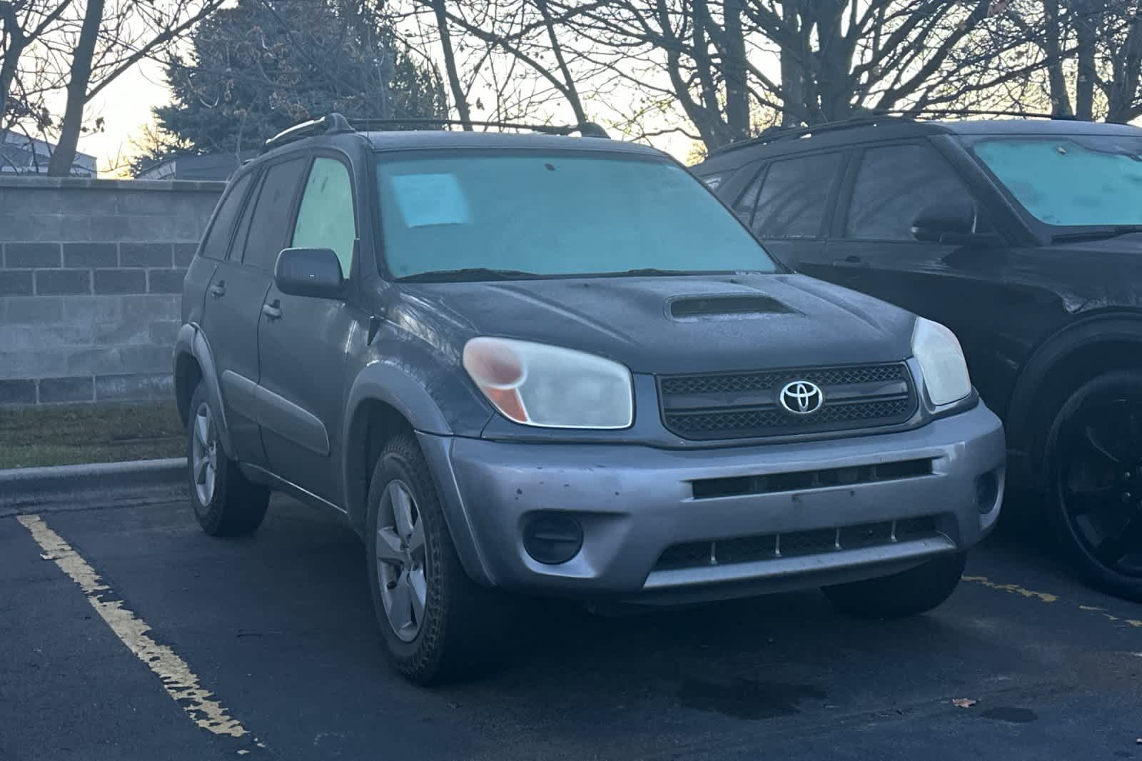 2004 Toyota RAV4 BASE 5