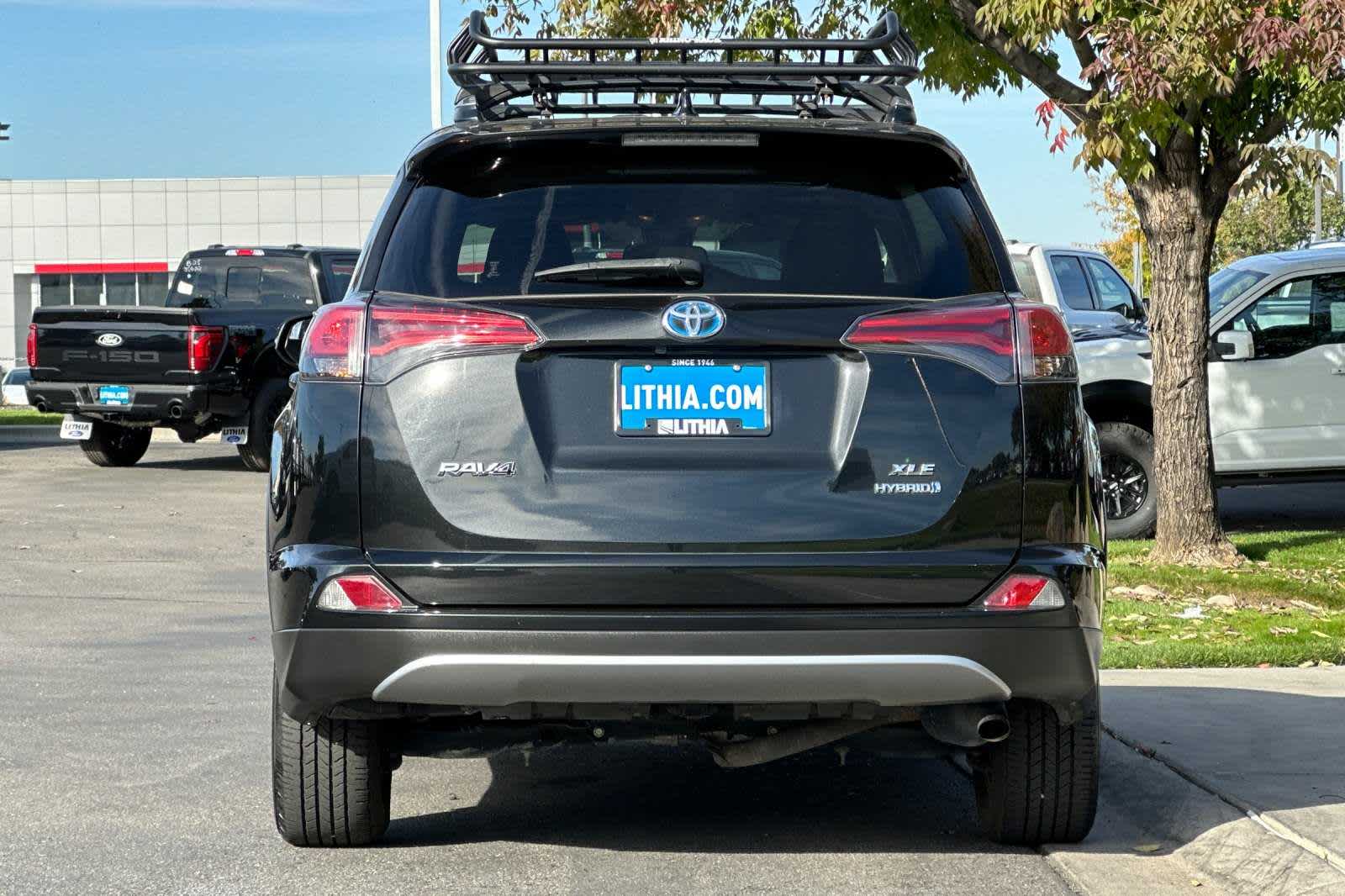 2018 Toyota RAV4 Hybrid XLE 7