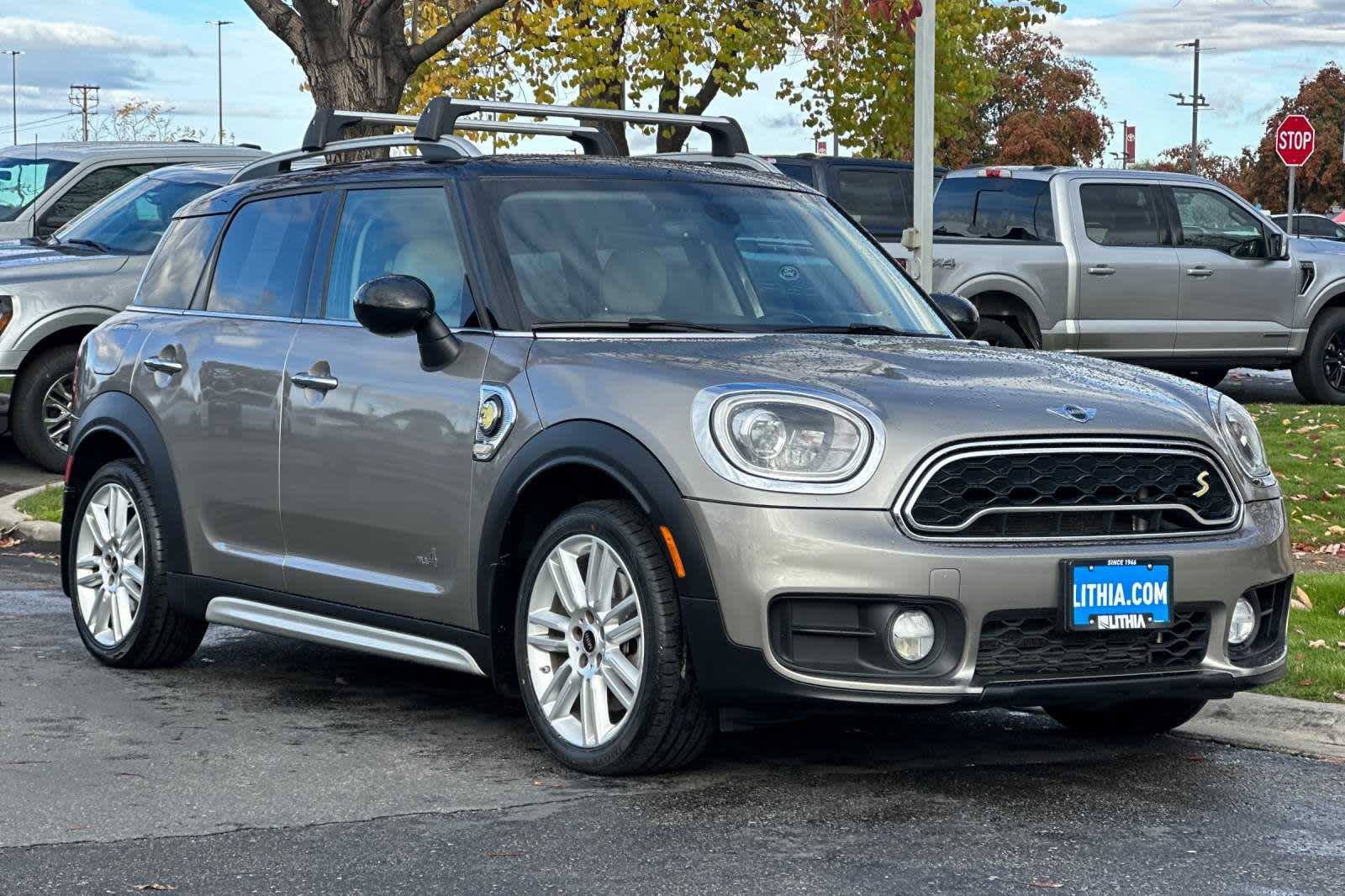 2018 MINI Countryman Cooper S E 9