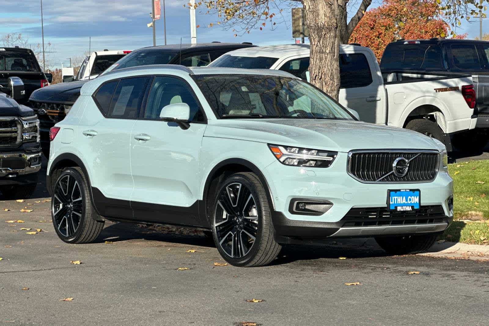 2019 Volvo XC40 Momentum 9