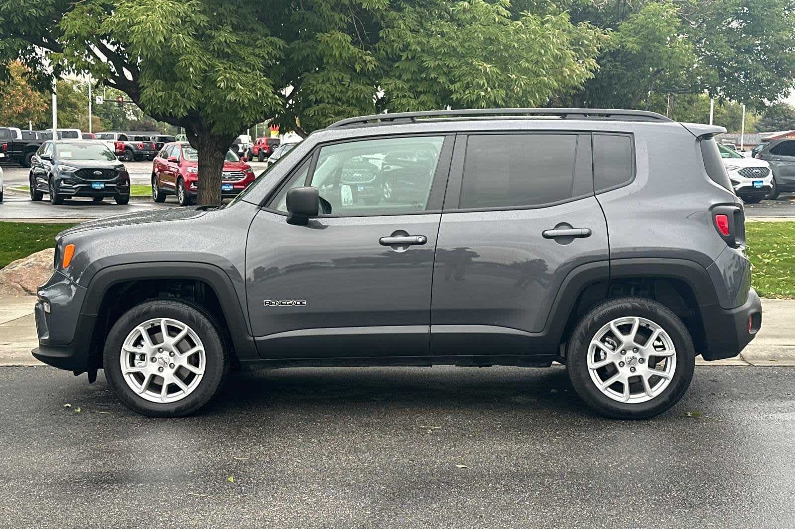 2023 Jeep Renegade Latitude 5