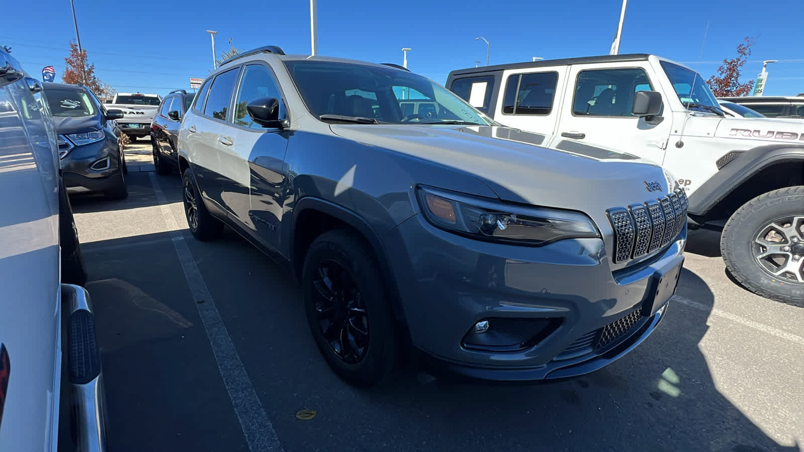 2023 Jeep Cherokee Altitude Lux 5