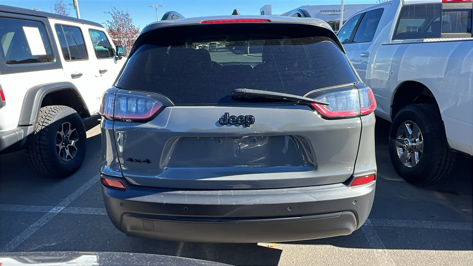 2023 Jeep Cherokee Altitude Lux 3