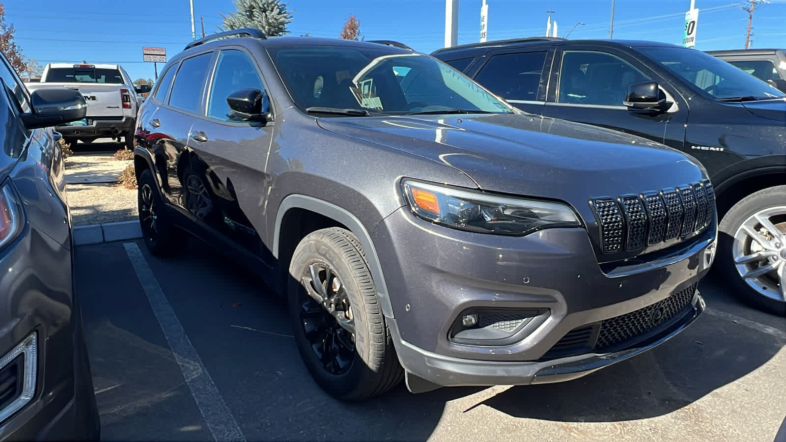 2023 Jeep Cherokee Altitude Lux 5