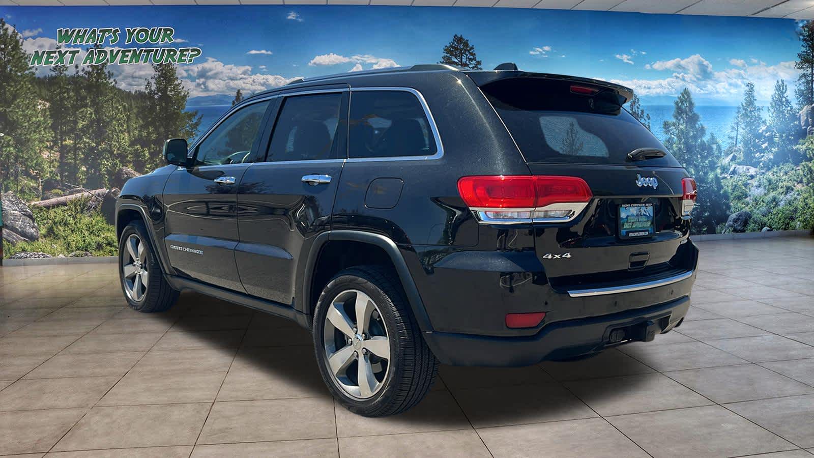 View vehicle photo 7