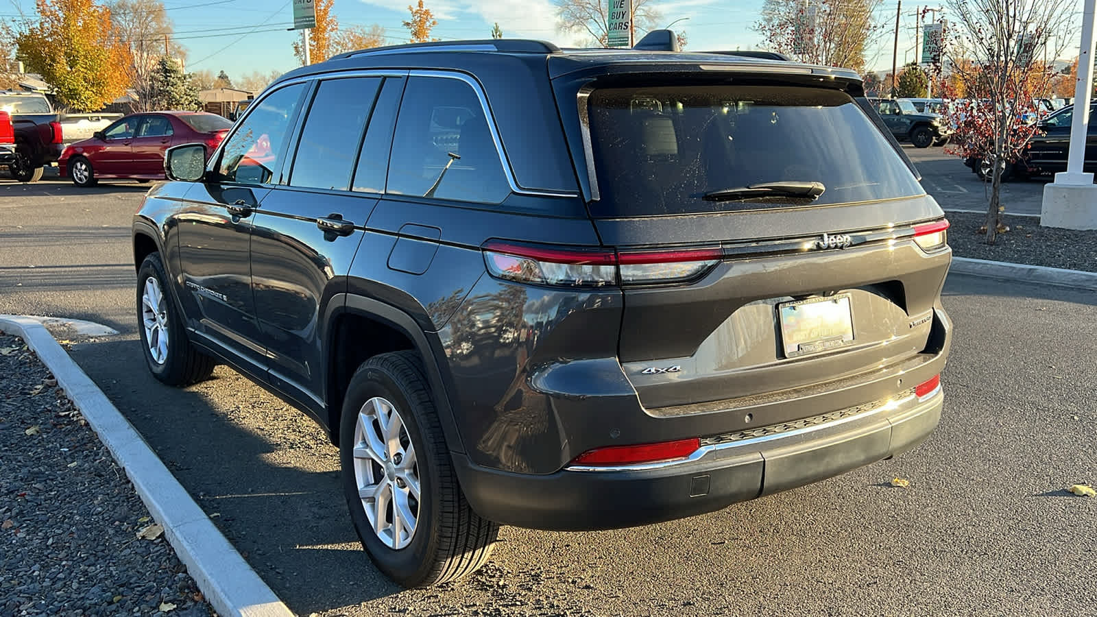 2022 Jeep Grand Cherokee Limited 9