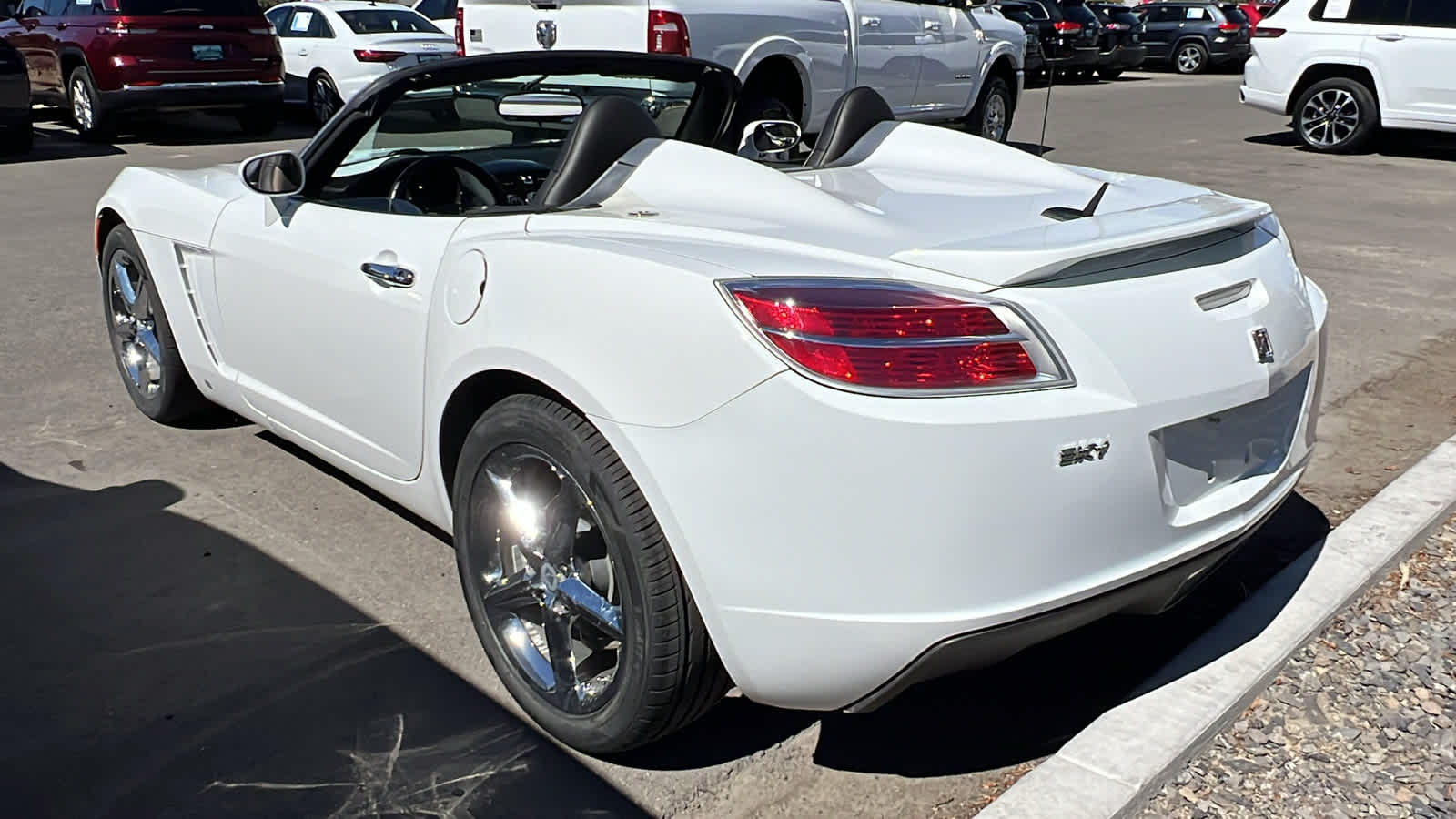 2008 Saturn Sky  7