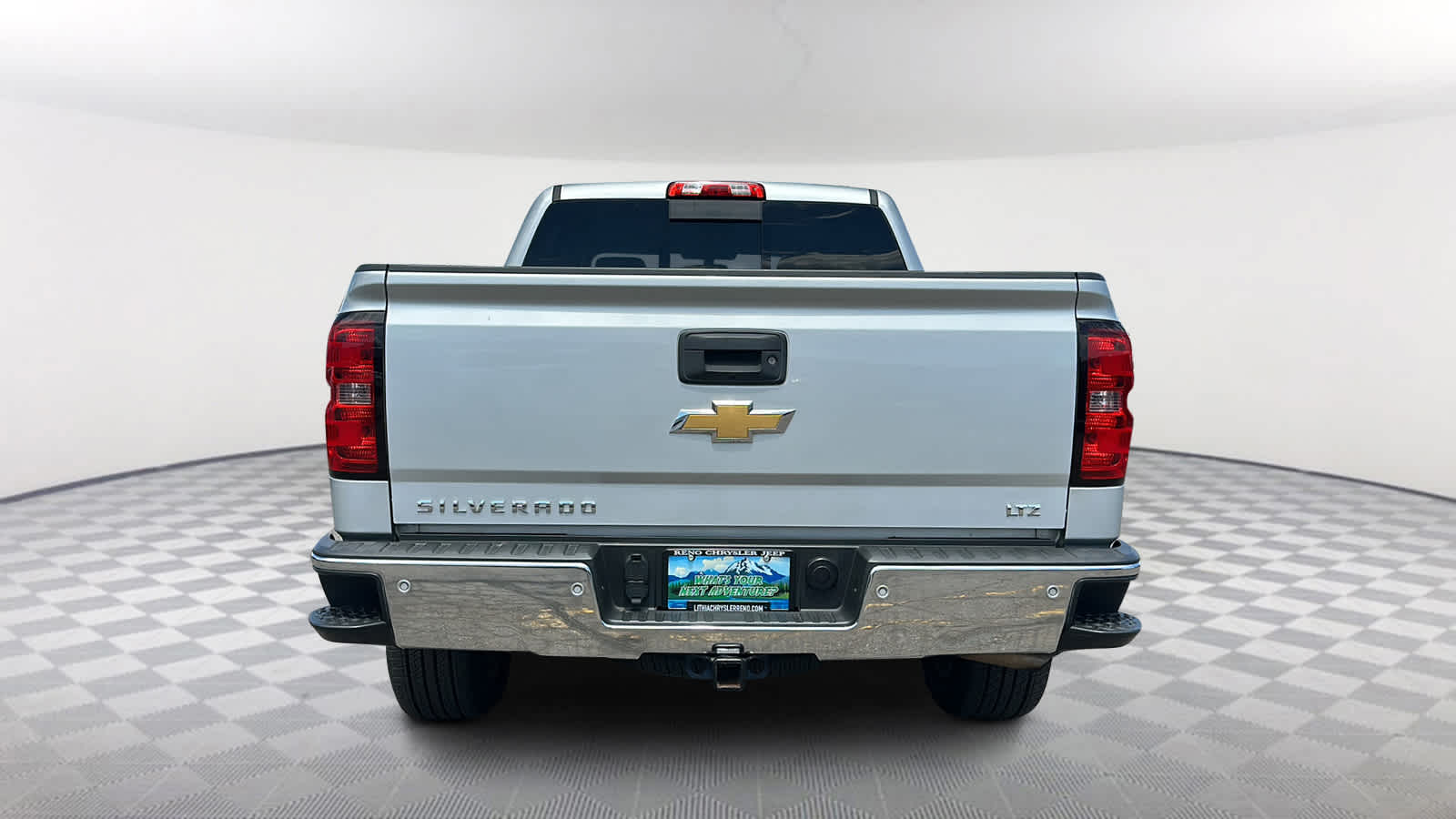 2015 Chevrolet Silverado 1500 LTZ 4WD Crew Cab 143.5 5