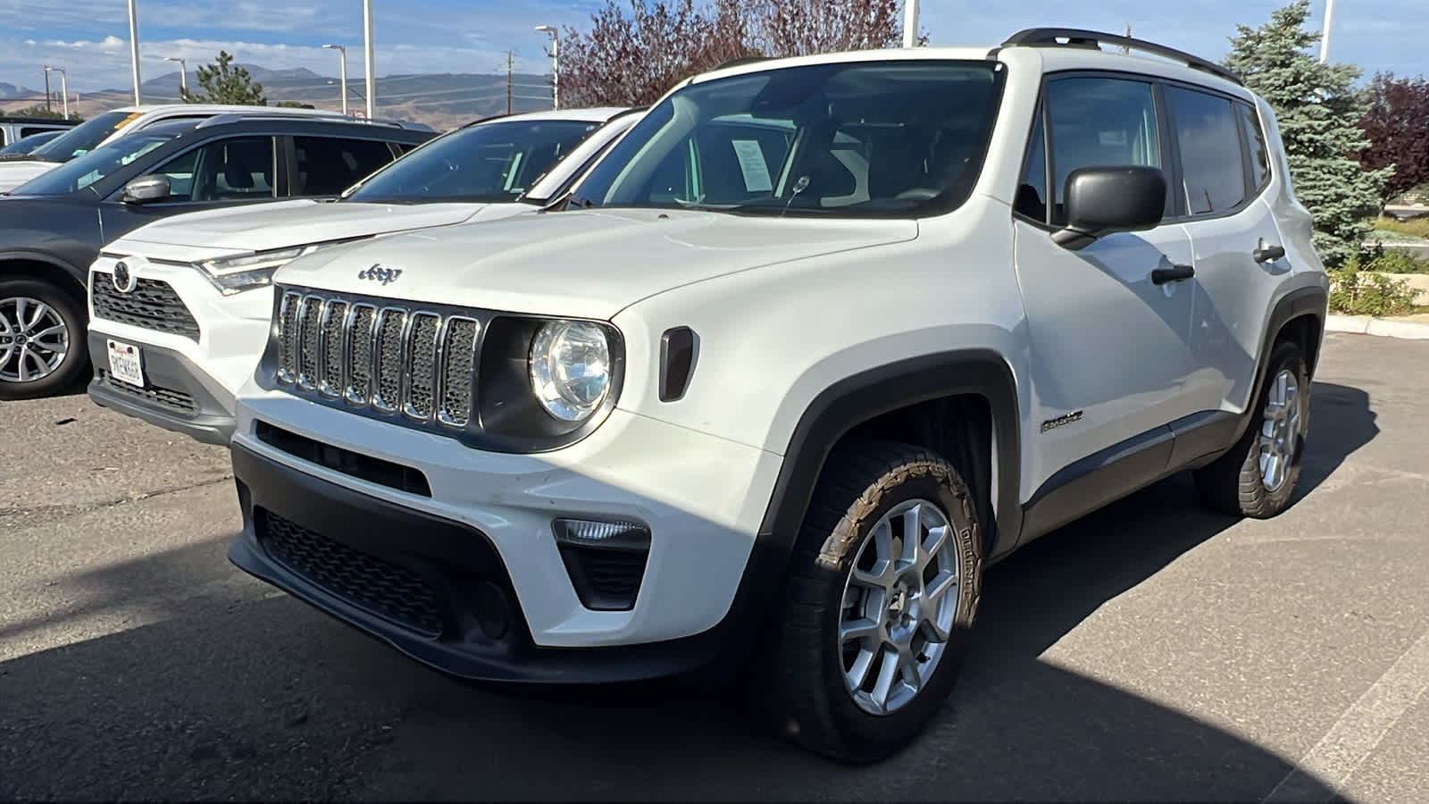 Alpine White Clearcoat 2021 Jeep Renegade SUV / Crossover Four-Wheel Drive 9-Speed Automatic