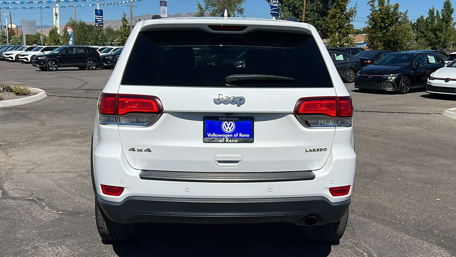 2020 Jeep Grand Cherokee Laredo E 6