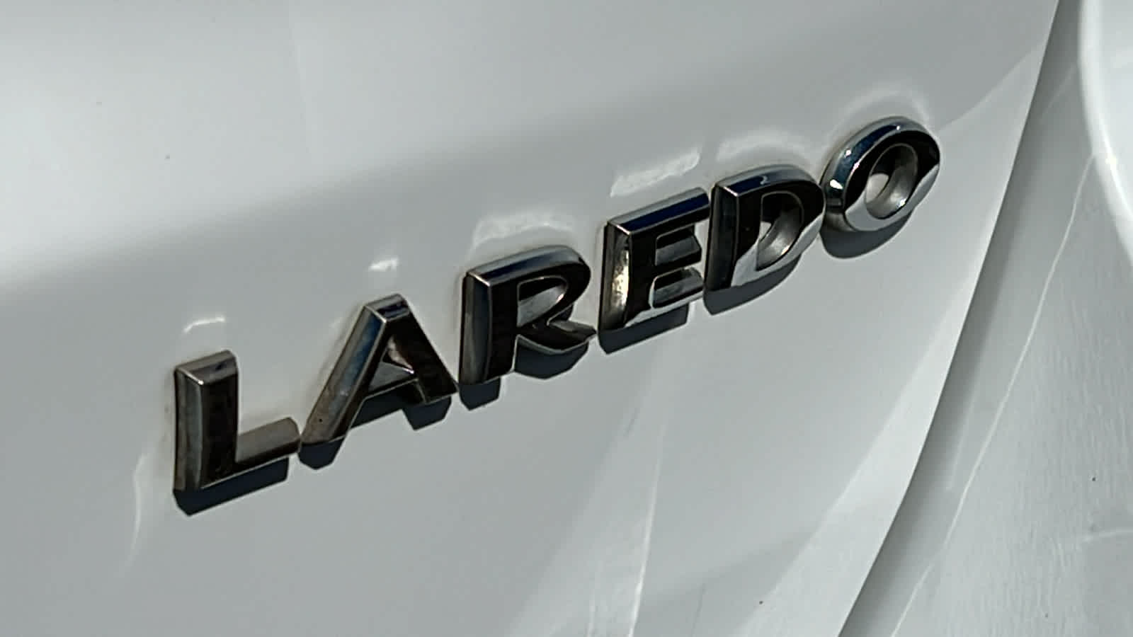 2020 Jeep Grand Cherokee Laredo E 37