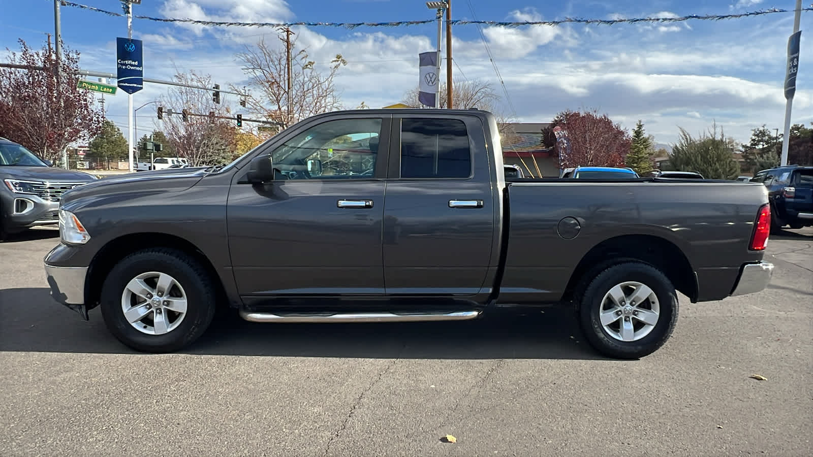 2016 Ram 1500 SLT 4WD Quad Cab 140.5 3