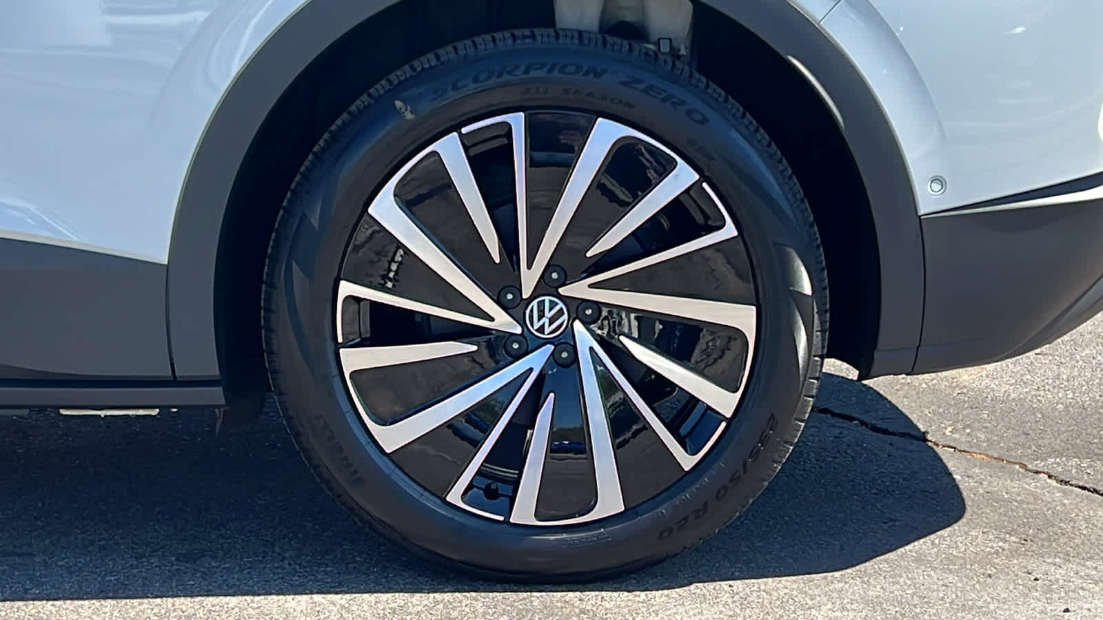 2024 Volkswagen ID.4 S 8