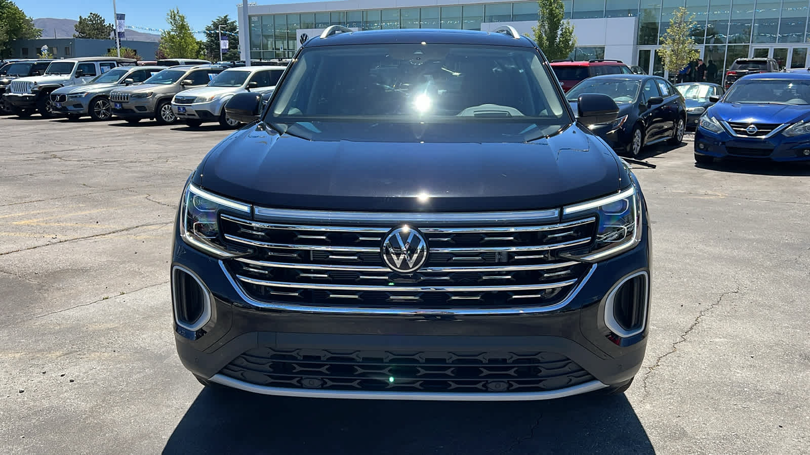 2024 Volkswagen Atlas 2.0T SEL 6