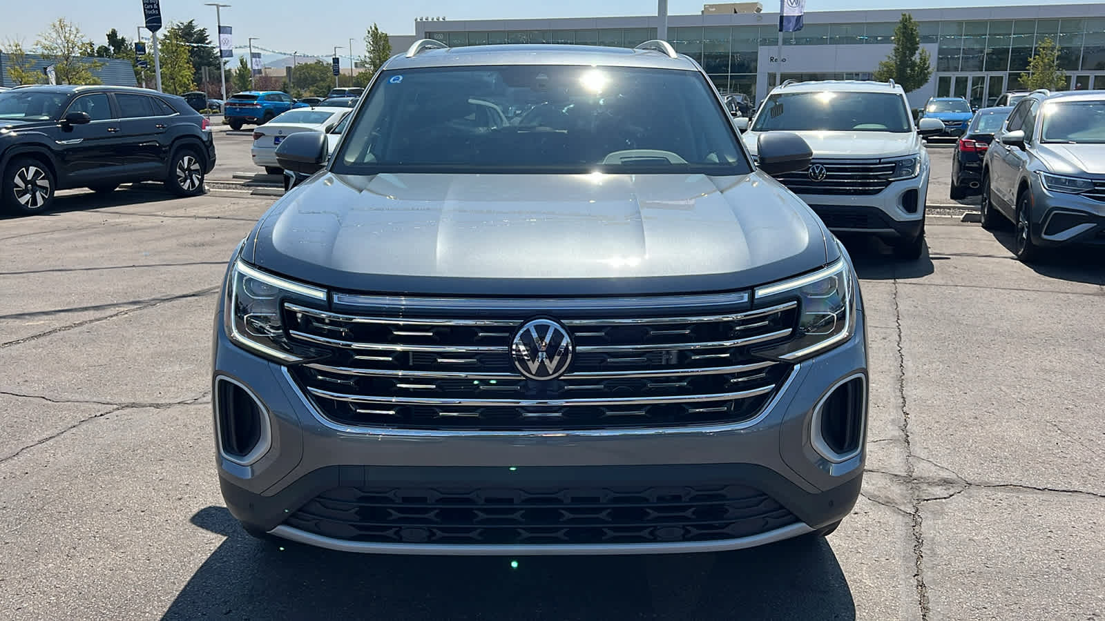 2024 Volkswagen Atlas 2.0T SEL 6