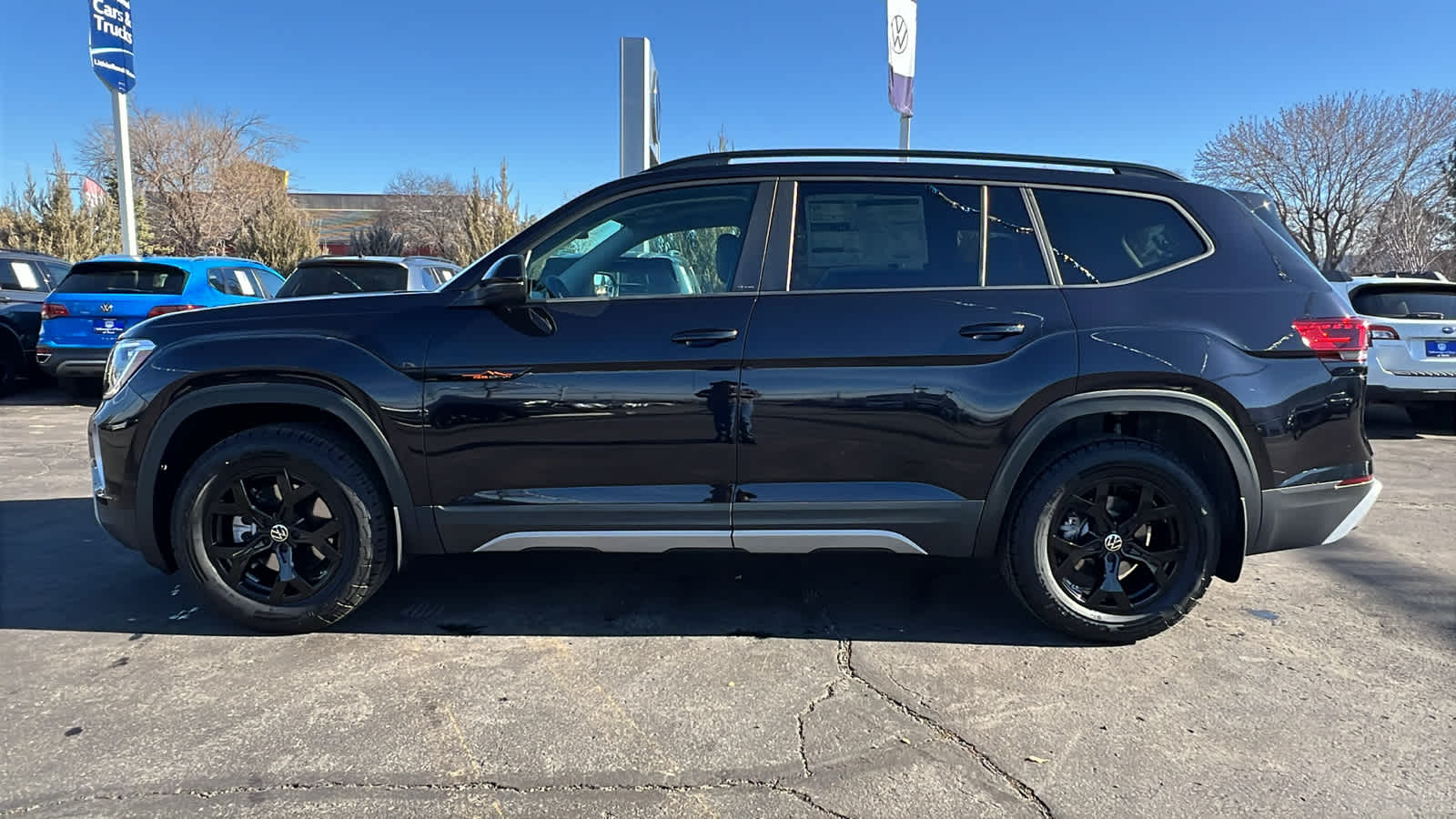 2025 Volkswagen Atlas 2.0T Peak Edition 3