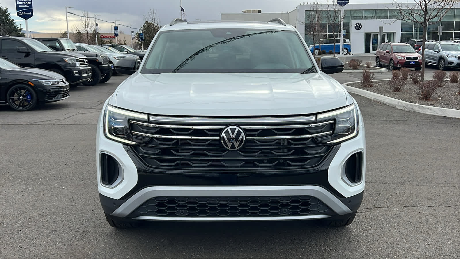 2025 Volkswagen Atlas 2.0T Peak Edition 6