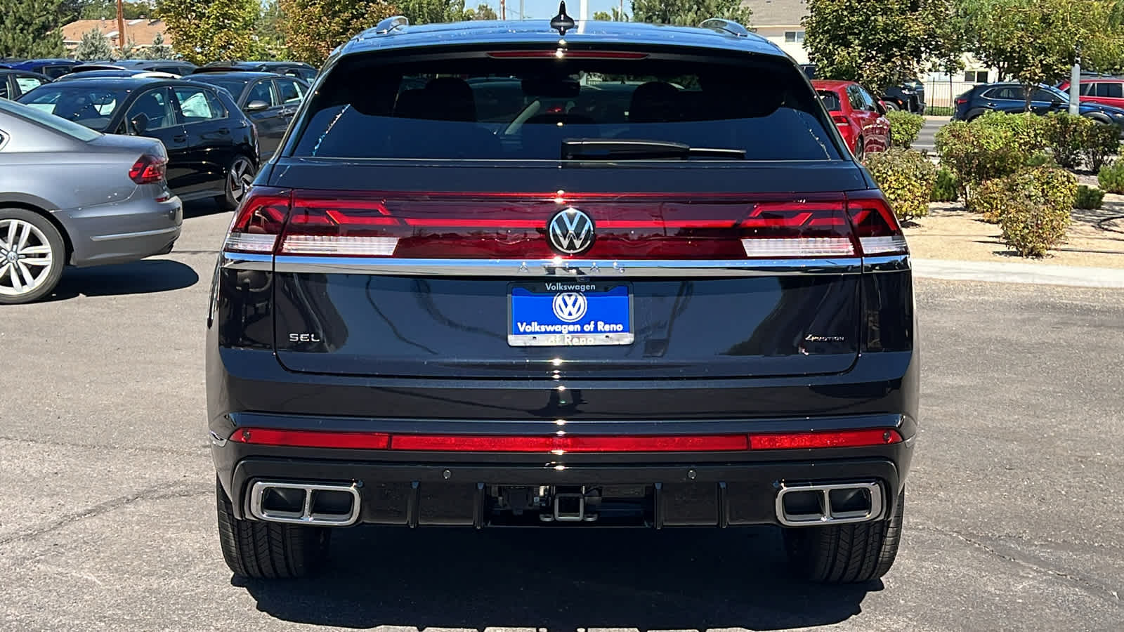 2024 Volkswagen Atlas Cross Sport 2.0T SEL Premium R-Line 5