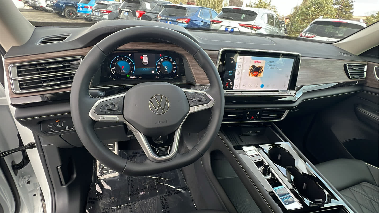 2025 Volkswagen Atlas 2.0T SEL Premium R-Line 2