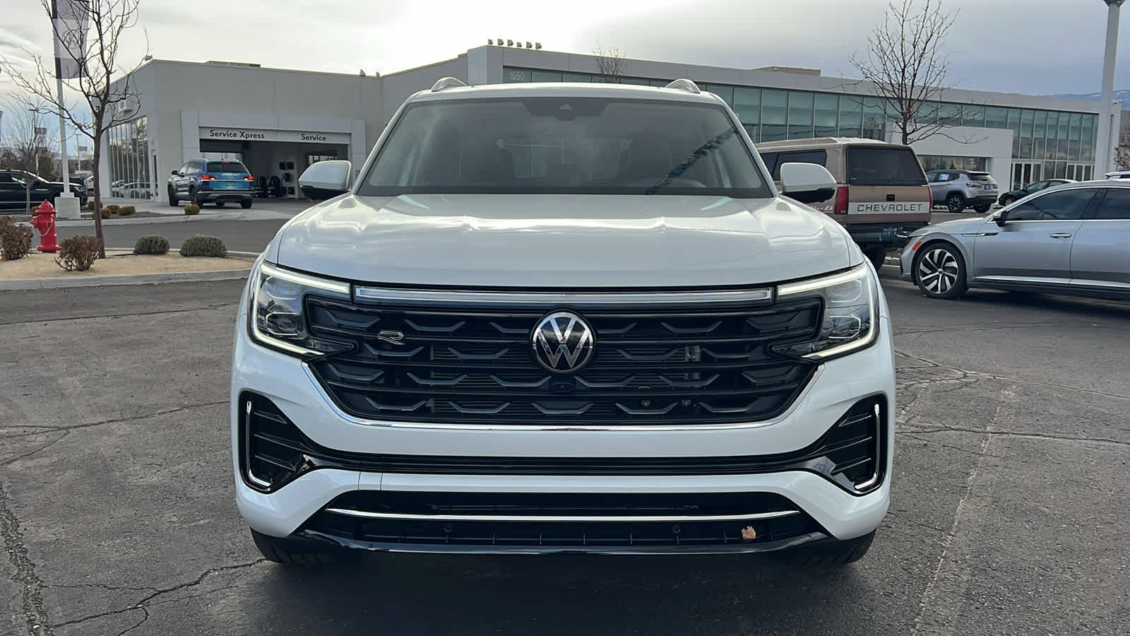 2025 Volkswagen Atlas 2.0T SEL Premium R-Line 6