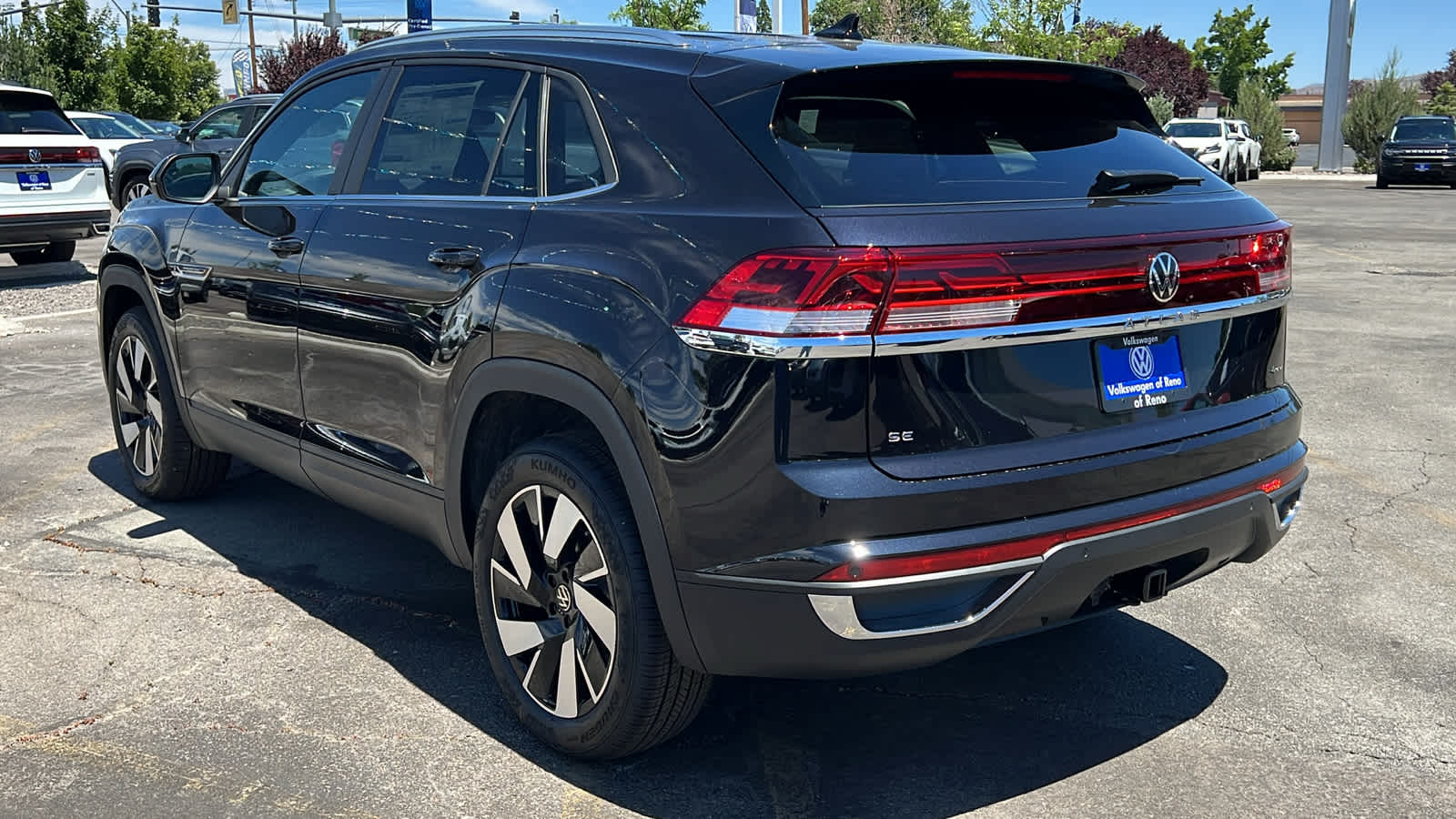 2024 Volkswagen Atlas Cross Sport 2.0T SE w/Technology 4