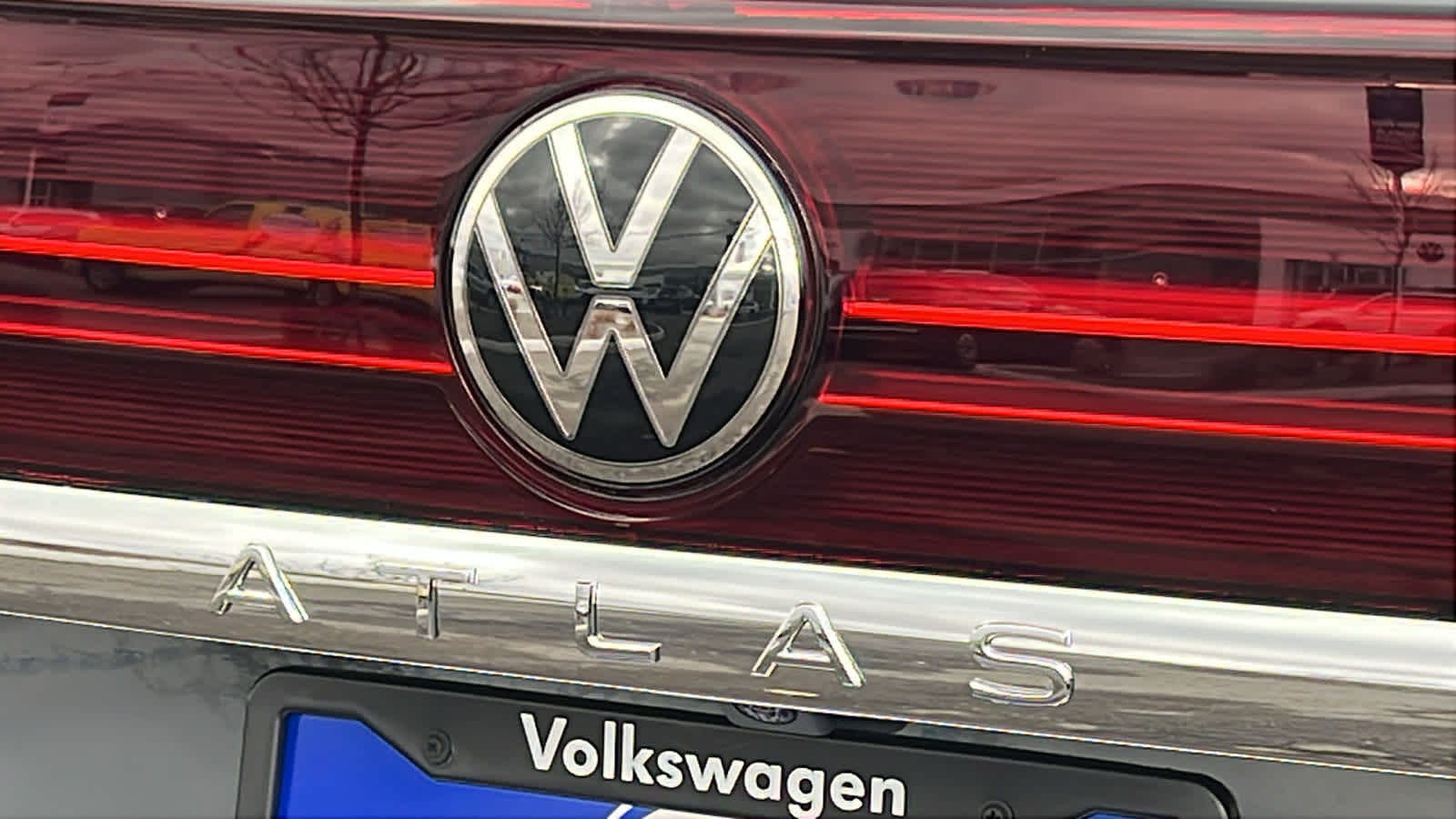 2025 Volkswagen Atlas 2.0T SE w/Technology 7