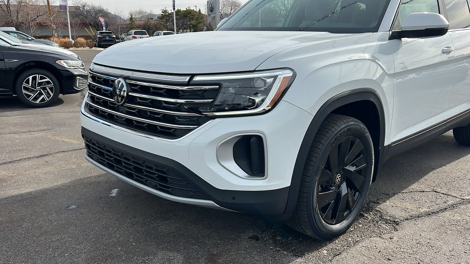 2025 Volkswagen Atlas 2.0T SE w/Technology 22