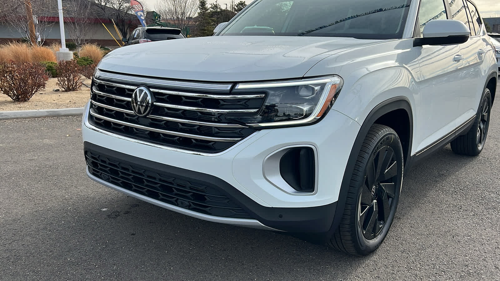 2025 Volkswagen Atlas 2.0T SE w/Technology 22