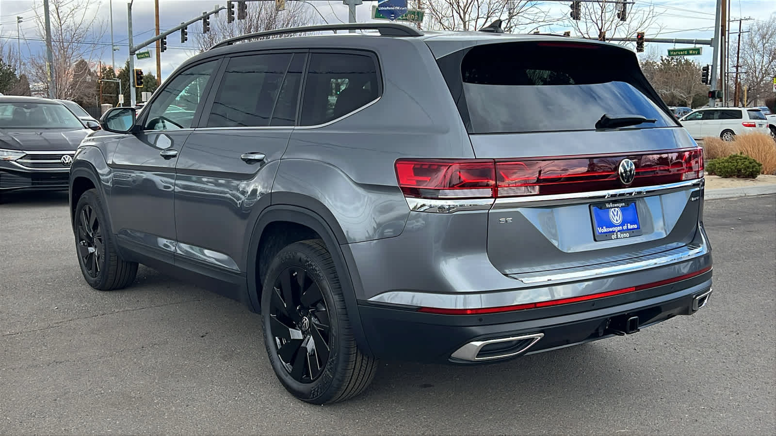 2025 Volkswagen Atlas 2.0T SE w/Technology 4