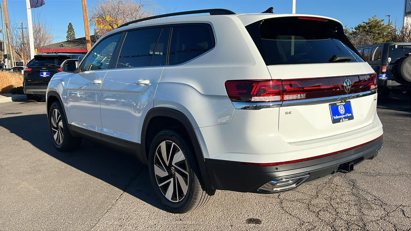 2025 Volkswagen Atlas 2.0T SE w/Technology 4